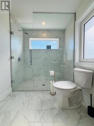 176 Winlow Way, Middlesex Centre, ON - Indoor Photo Showing Bathroom