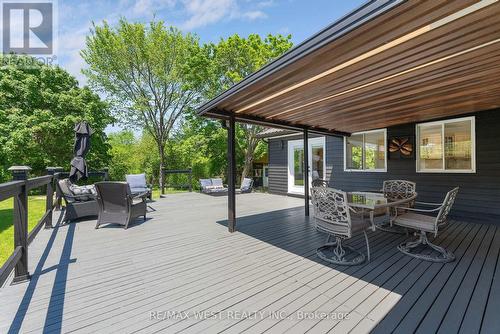 16731 Leslie Hill Road, Halton Hills, ON - Outdoor With Deck Patio Veranda With Exterior