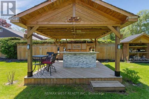 16731 Leslie Hill Road, Halton Hills, ON - Outdoor With Deck Patio Veranda