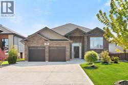 208 CLARKE Amherstburg, ON N9V 0G6