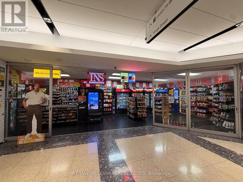 M211 - 777 Bay Street, Toronto, ON 