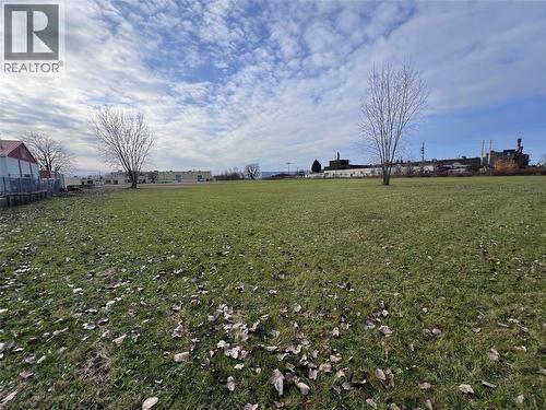 2 Mason Street, Wallaceburg, ON 