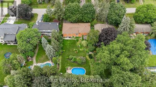Huge Yard With Pool - 8 Malvern Crescent, Guelph (Pineridge/Westminster Woods), ON 
