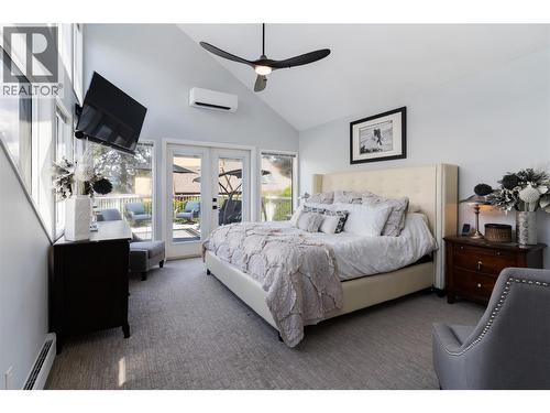 2060 Bennett Road, Kelowna, BC - Indoor Photo Showing Bedroom