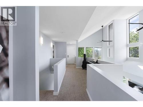 2060 Bennett Road, Kelowna, BC - Indoor Photo Showing Other Room