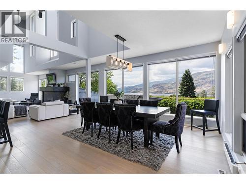 2060 Bennett Road, Kelowna, BC - Indoor Photo Showing Dining Room