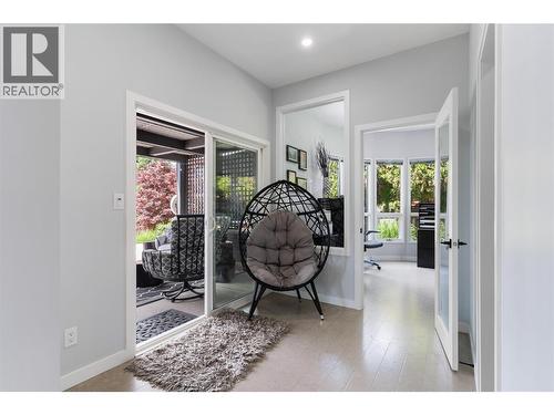 2060 Bennett Road, Kelowna, BC - Indoor