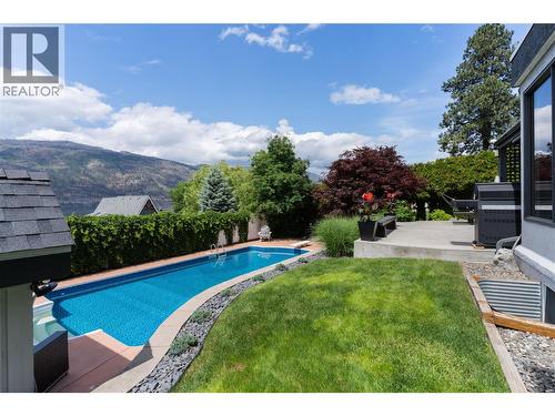 2060 Bennett Road, Kelowna, BC - Outdoor With In Ground Pool