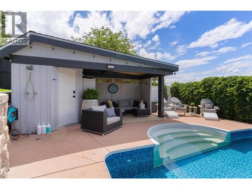 2060 Bennett Road, Kelowna, BC - Outdoor With In Ground Pool With Deck Patio Veranda With Exterior