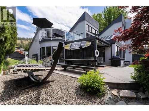 2060 Bennett Road, Kelowna, BC - Outdoor With Deck Patio Veranda