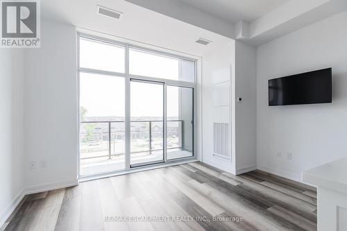 416 - 450 Dundas Street E, Hamilton, ON - Indoor Photo Showing Other Room