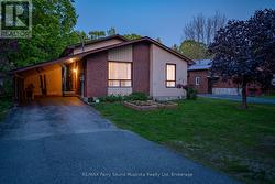 28 FOREST STREET Parry Sound, ON P2A 2P9