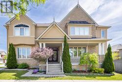 3 MANSARD DRIVE Richmond Hill, ON L4E 0L8