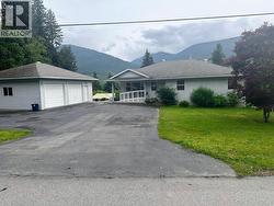 5924 Stafford Road Nelson, BC V1L 6P3