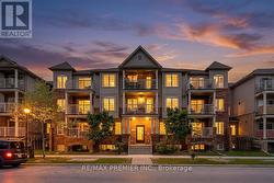 8 - 141 ISAAC DEVINS BOULEVARD Toronto, ON M9M 0C4