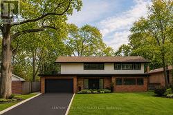 29 CASTLE DRIVE Barrie, ON L4N 1P9