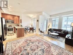 426 - 900 MOUNT PLEASANT ROAD Toronto, ON M4P 3J9