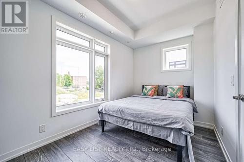 27 Spruce Pines Crescent, Toronto, ON 