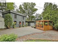 1276 SPRING GARDENS ROAD Burlington, ON L7T 1J8