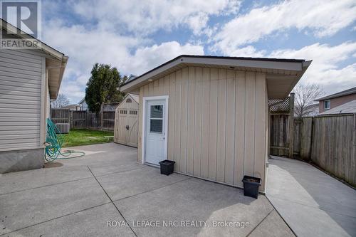 16 Leonard Drive, St. Catharines (Rykert/Vansickle), ON 