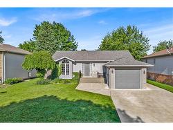 382 THORN RIDGE Amherstburg, ON N9V 3X2