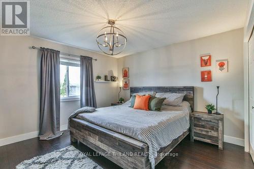 9 Brookside Drive, St. Thomas, ON - Indoor Photo Showing Bedroom