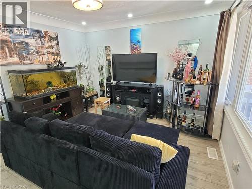 239 West 18Th Street, Hamilton, ON - Indoor