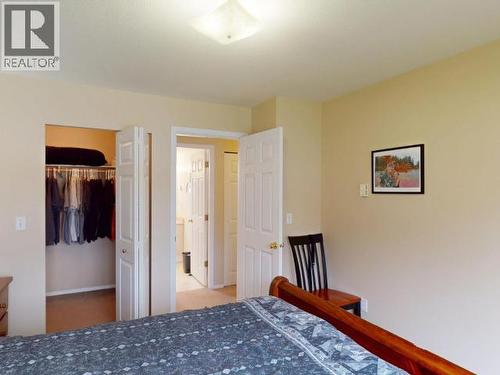 301-5701 Willow Ave, Powell River, BC - Indoor Photo Showing Bedroom