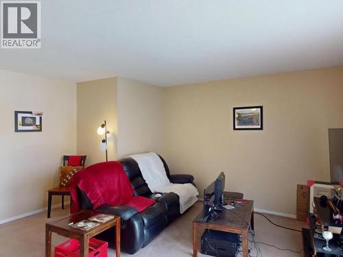 301-5701 Willow Ave, Powell River, BC - Indoor