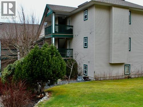 301-5701 Willow Ave, Powell River, BC - Outdoor With Exterior