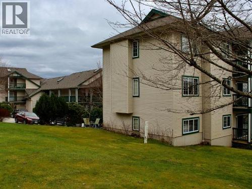 301-5701 Willow Ave, Powell River, BC - Outdoor