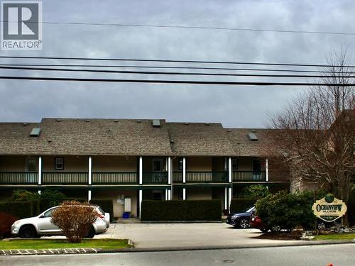 301-5701 Willow Ave, Powell River, BC - Outdoor