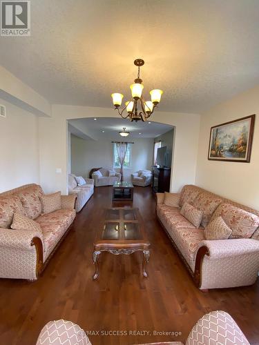 4 Palmer Street, Norfolk, ON - Indoor Photo Showing Living Room