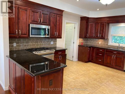 4 Palmer Street, Norfolk, ON - Indoor Photo Showing Kitchen With Double Sink