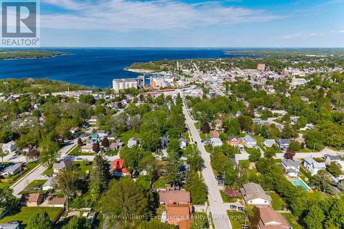 Close to Georgian Bay - 174 Seventh Street, Midland, ON 