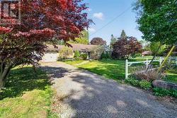 53 LOVERS LANE  Hamilton, ON L9G 1G5