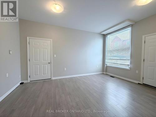 105 Cheever Street, Hamilton, ON - Indoor Photo Showing Other Room