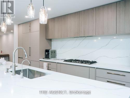 7 Shady Oaks Crescent, Toronto, ON 