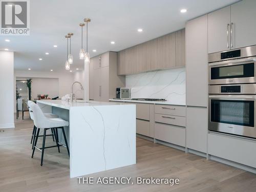 7 Shady Oaks Crescent, Toronto, ON 