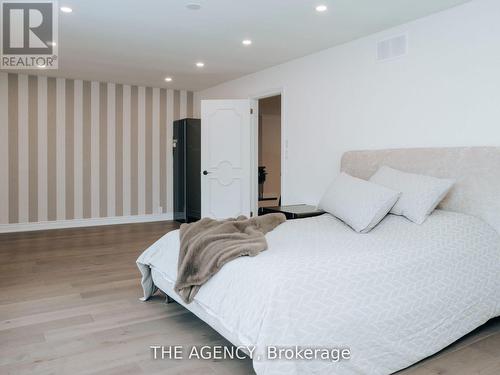 7 Shady Oaks Crescent, Toronto, ON 