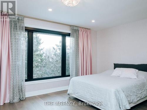 7 Shady Oaks Crescent, Toronto, ON 
