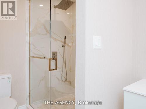 7 Shady Oaks Crescent, Toronto, ON 