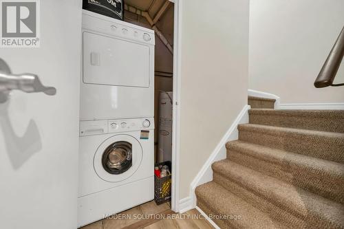 201 - 1000 Cedarglen Gate N, Mississauga, ON - Indoor Photo Showing Laundry Room