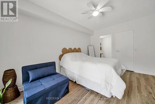 201 - 1000 Cedarglen Gate N, Mississauga, ON - Indoor Photo Showing Bedroom