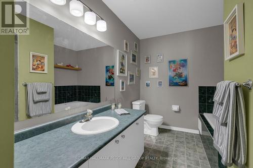 101 Downing Crescent, Barrie, ON - Indoor Photo Showing Bathroom