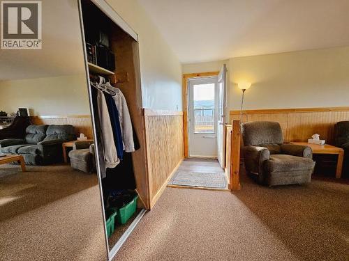40 Ogilvie Crescent, Faro, YT - Indoor Photo Showing Other Room