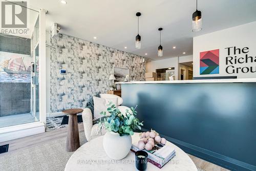 1945 Queen Street E, Toronto, ON 