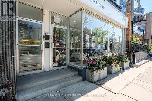 1945 Queen Street E, Toronto, ON 
