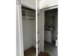 LOCK OFF SUITE - 