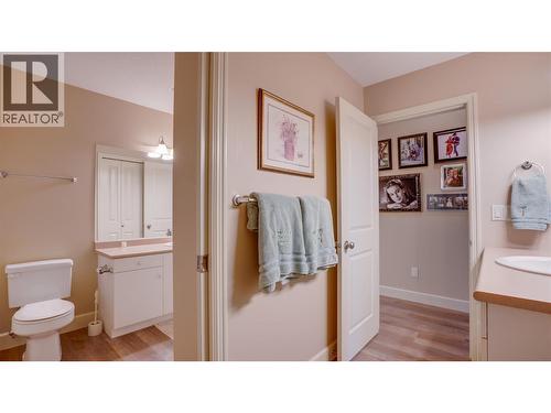#8 Bayview Heights Lot# 8, Coldstream, BC - Indoor Photo Showing Bathroom